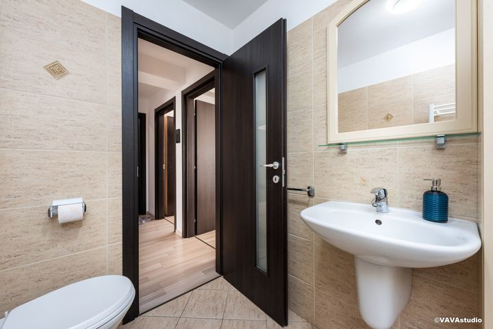 Apartament 4 · Coresi